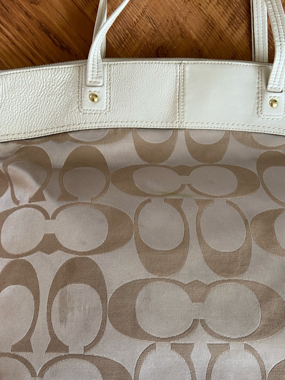 Coach Cream and Tan Laura Signature Tote Bag - Picture 8 of 11